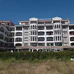Chateau Del Mar C31a Sunny Apartament