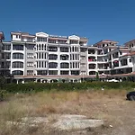 Chateau Del Mar C31a Sunny Apartament *