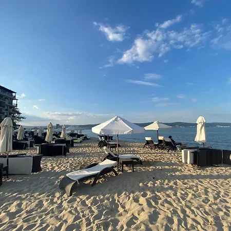 Chateau Del Mar C31a Sunny Napospart