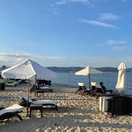 Chateau Del Mar C31a Sunny Napospart