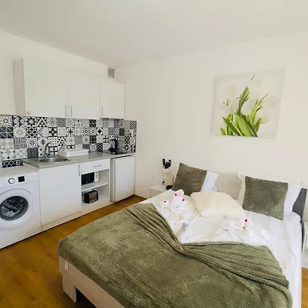 Chateau Del Mar C31a Sunny *