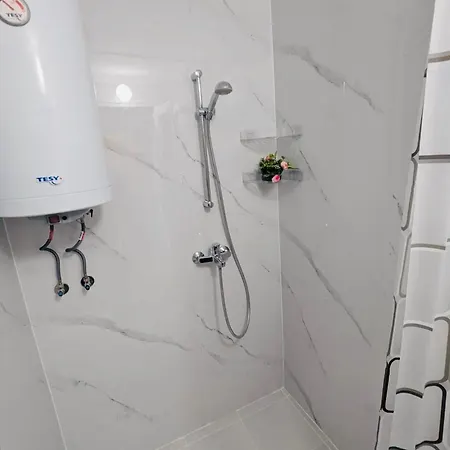 Chateau Del Mar C31a Sunny 公寓