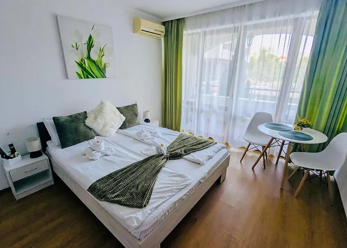 Chateau Del Mar C31a Sunny Apartment