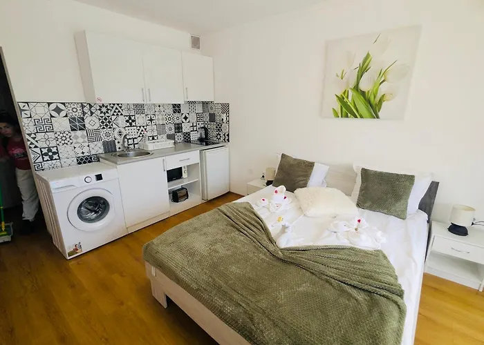 Chateau Del Mar C31a Sunny * Slantschew brjag